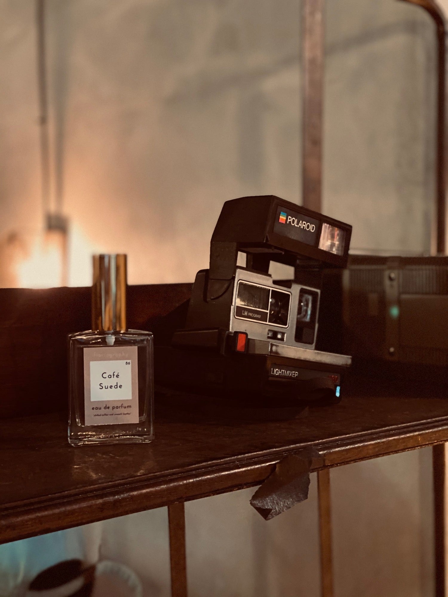 而你有所不知的皮革香 -  Café Suede 海狸皮革咖啡室